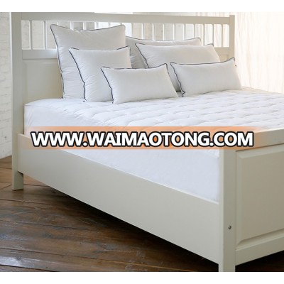 2017 Hot Selling Twin/Full/Queen/king Size Waterproof Washable Highly Absorbent Hotel Mattress Cover Mattress Protector